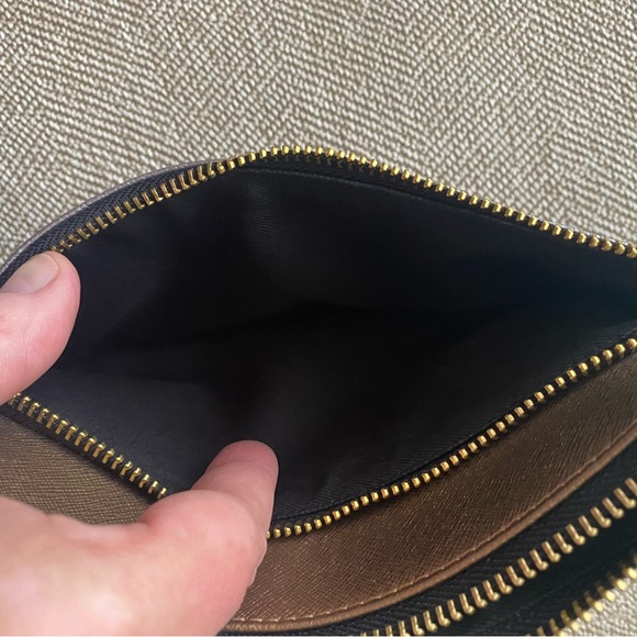 Neiman Marcus Leather Wristlet Metallic Zippered Pouch. 9 in.X5 1/2in. W/Strap. - Picture 9 of 10